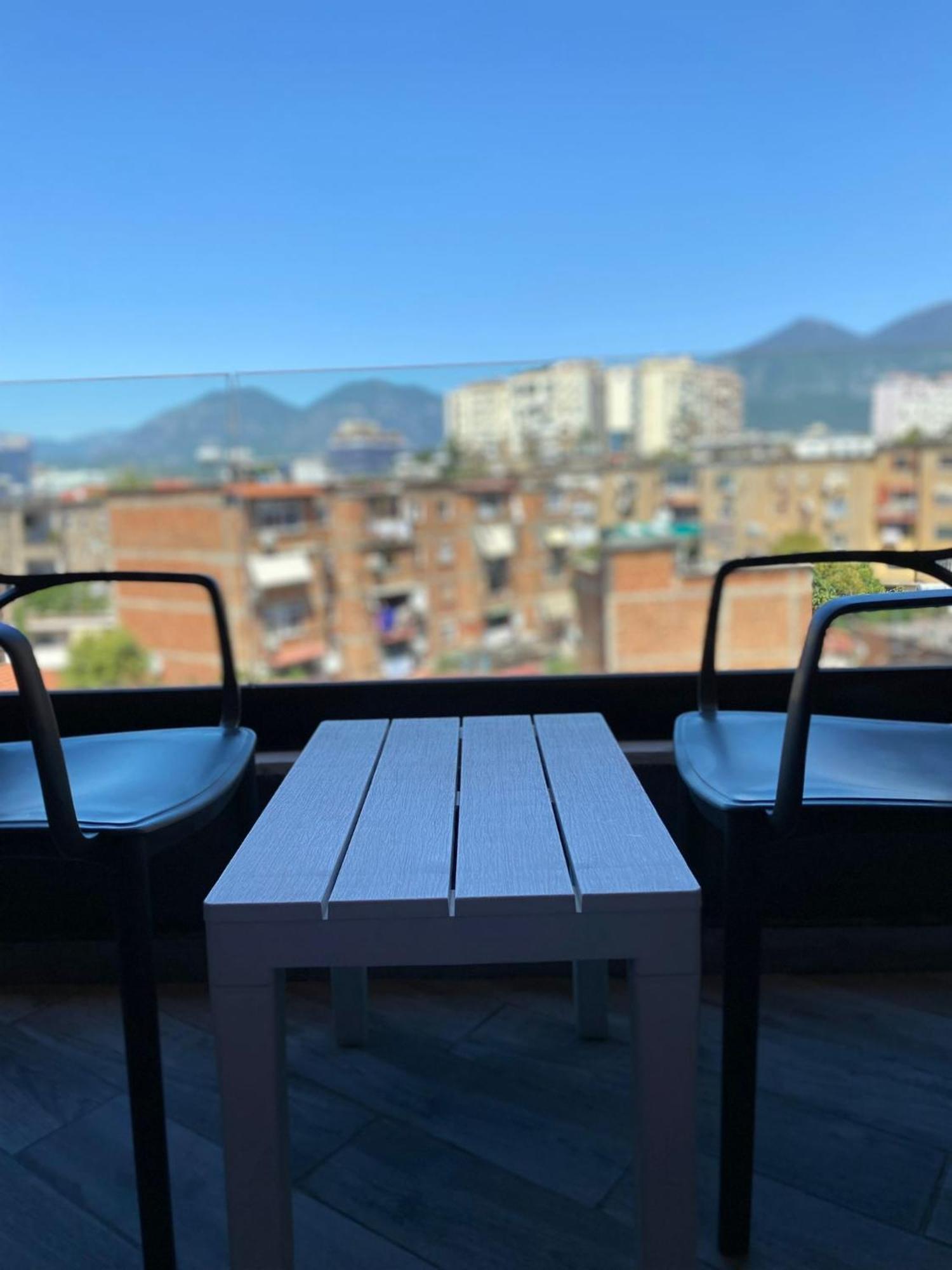 Nemis In The Centre Of Four Free Parking Apartamento Tirana