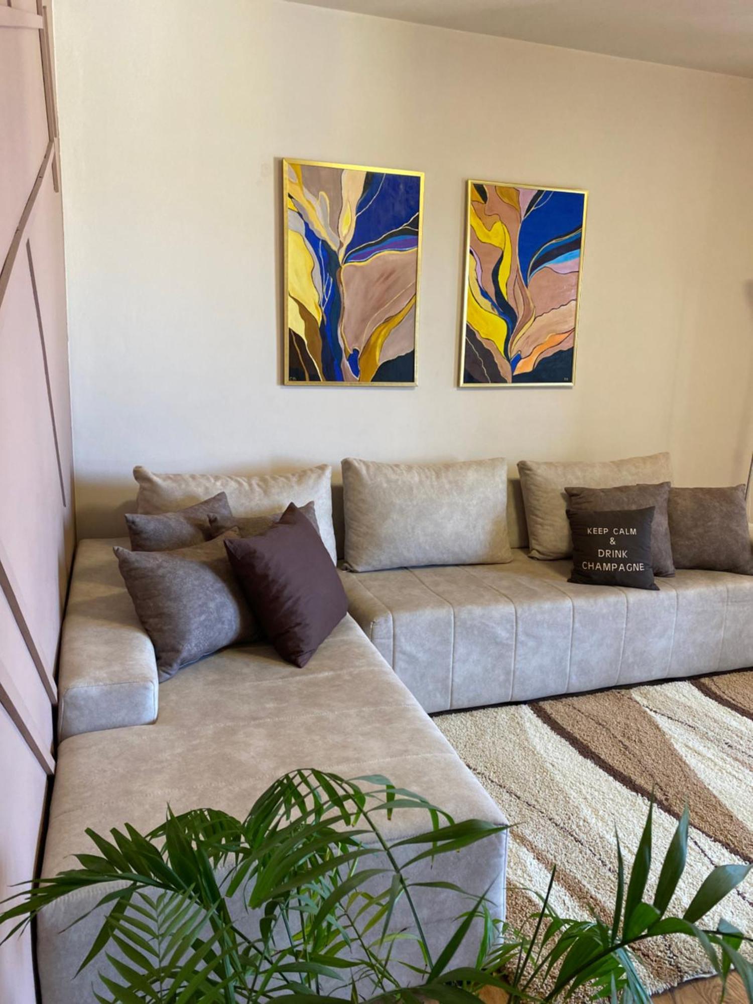 Nemis In The Centre Of Four Free Parking Apartamento Tirana